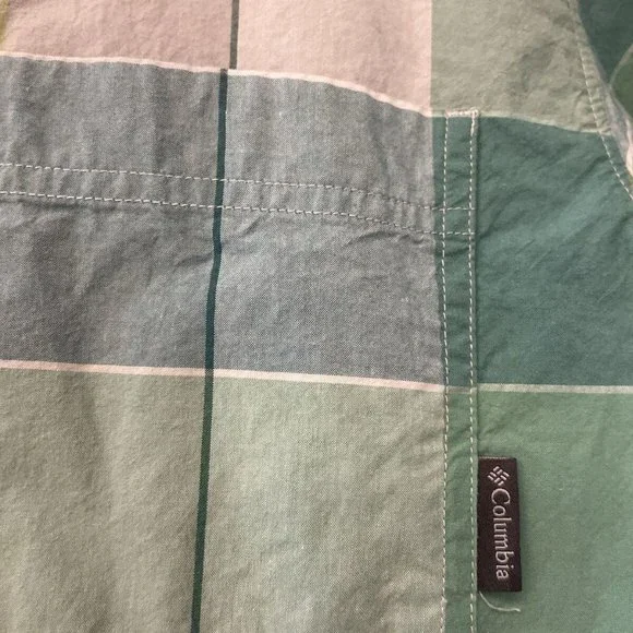 Columbia Mens Short Sleeve Plaid Button Up Shirt Size L Blue Cotton. Casual - Picture 3 of 5